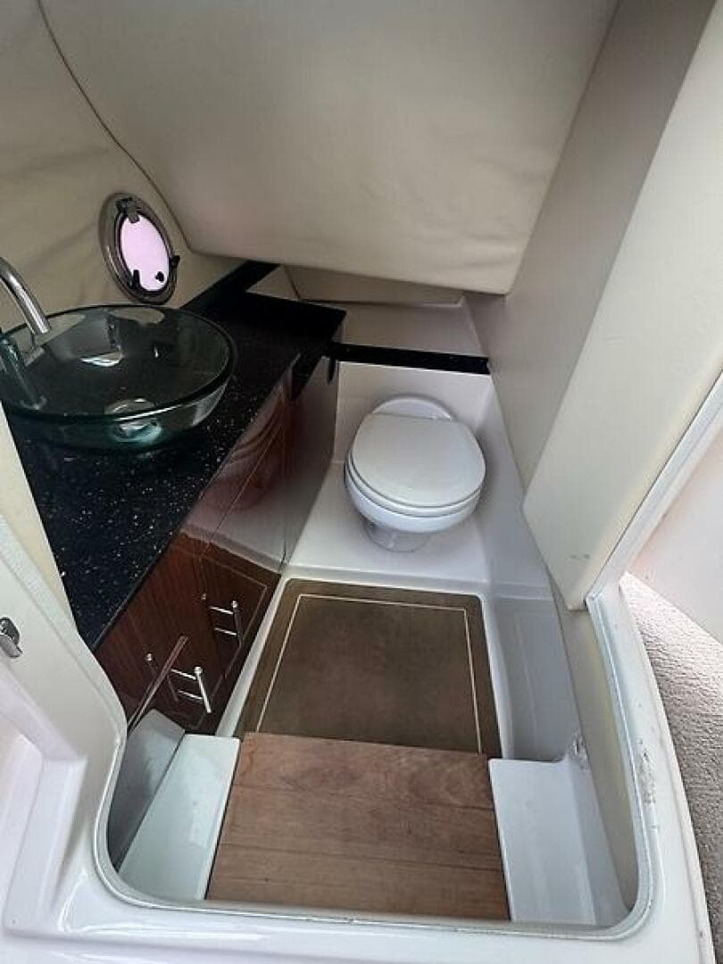 2013 Regal 3200 Bowrider — photo 19