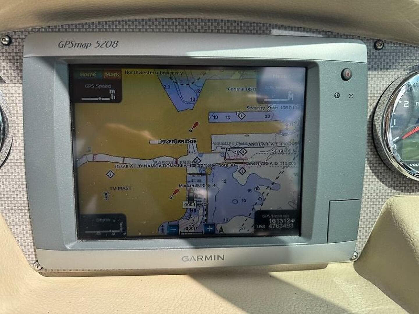 2013 Regal 3200 Bowrider — photo 13