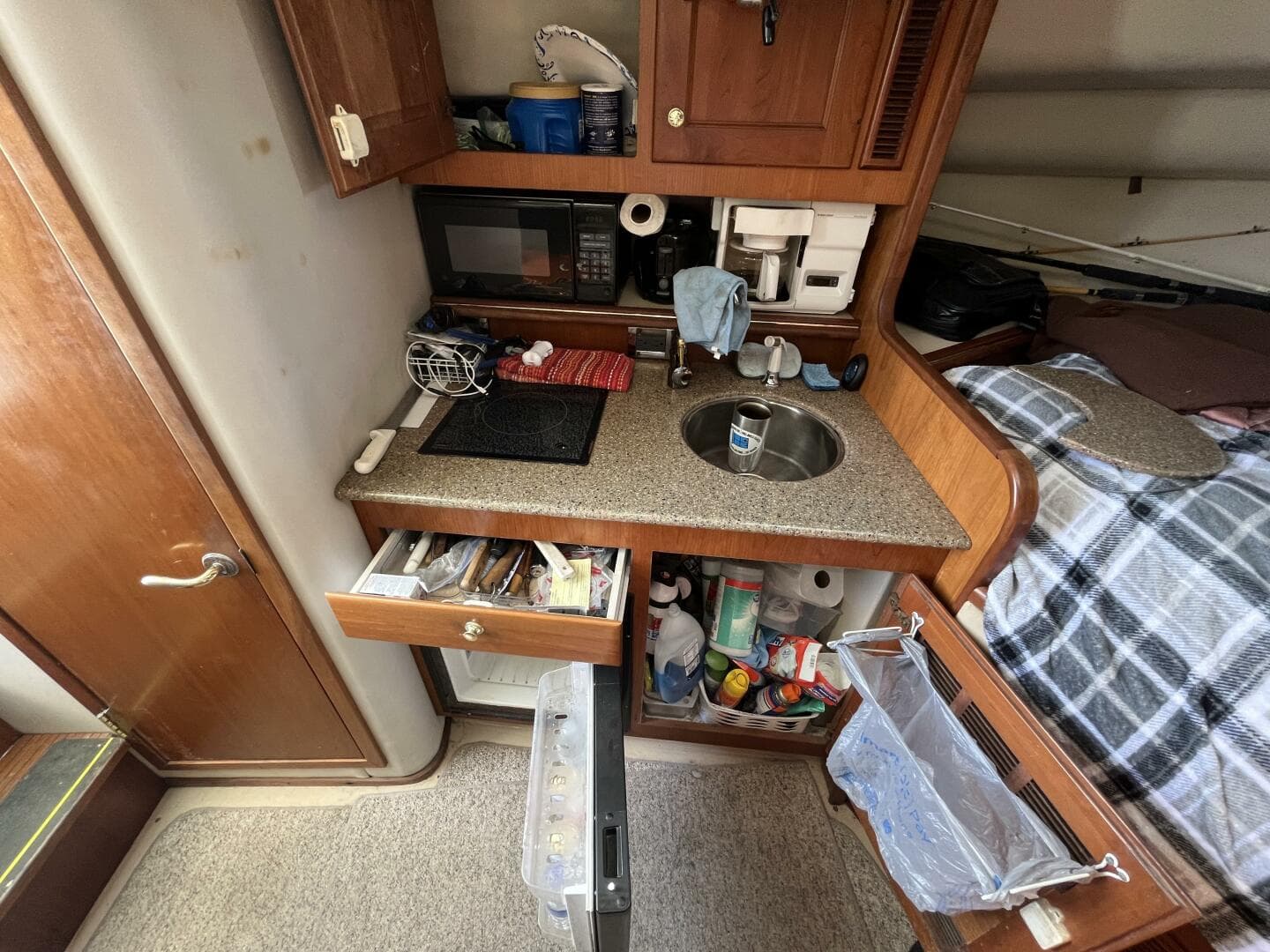 2001 Rampage 30 Express Open — photo 43