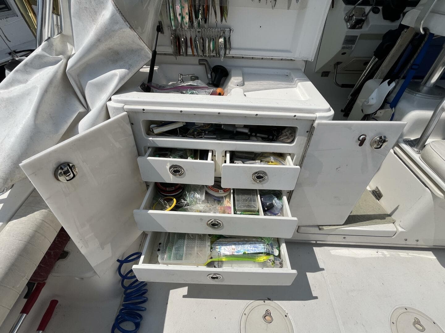 2001 Rampage 30 Express Open — photo 25