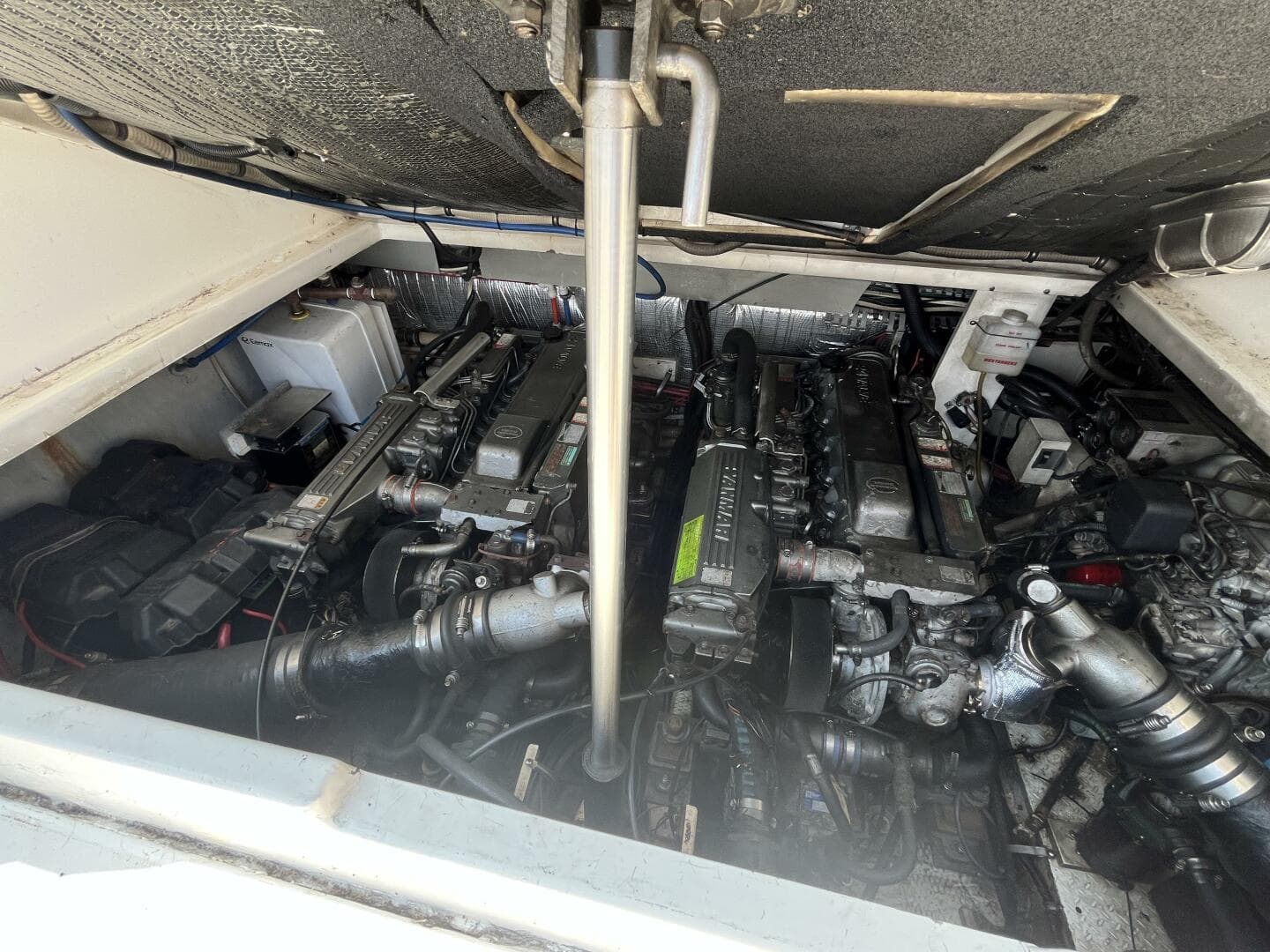 2001 Rampage 30 Express Open — photo 60