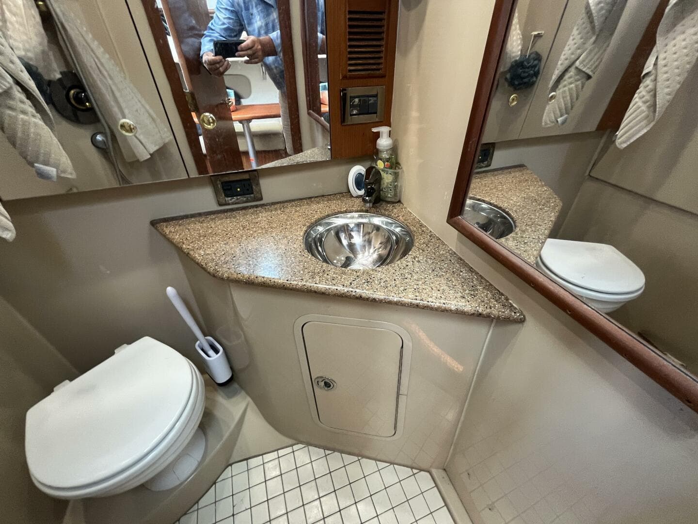 2001 Rampage 30 Express Open — photo 51