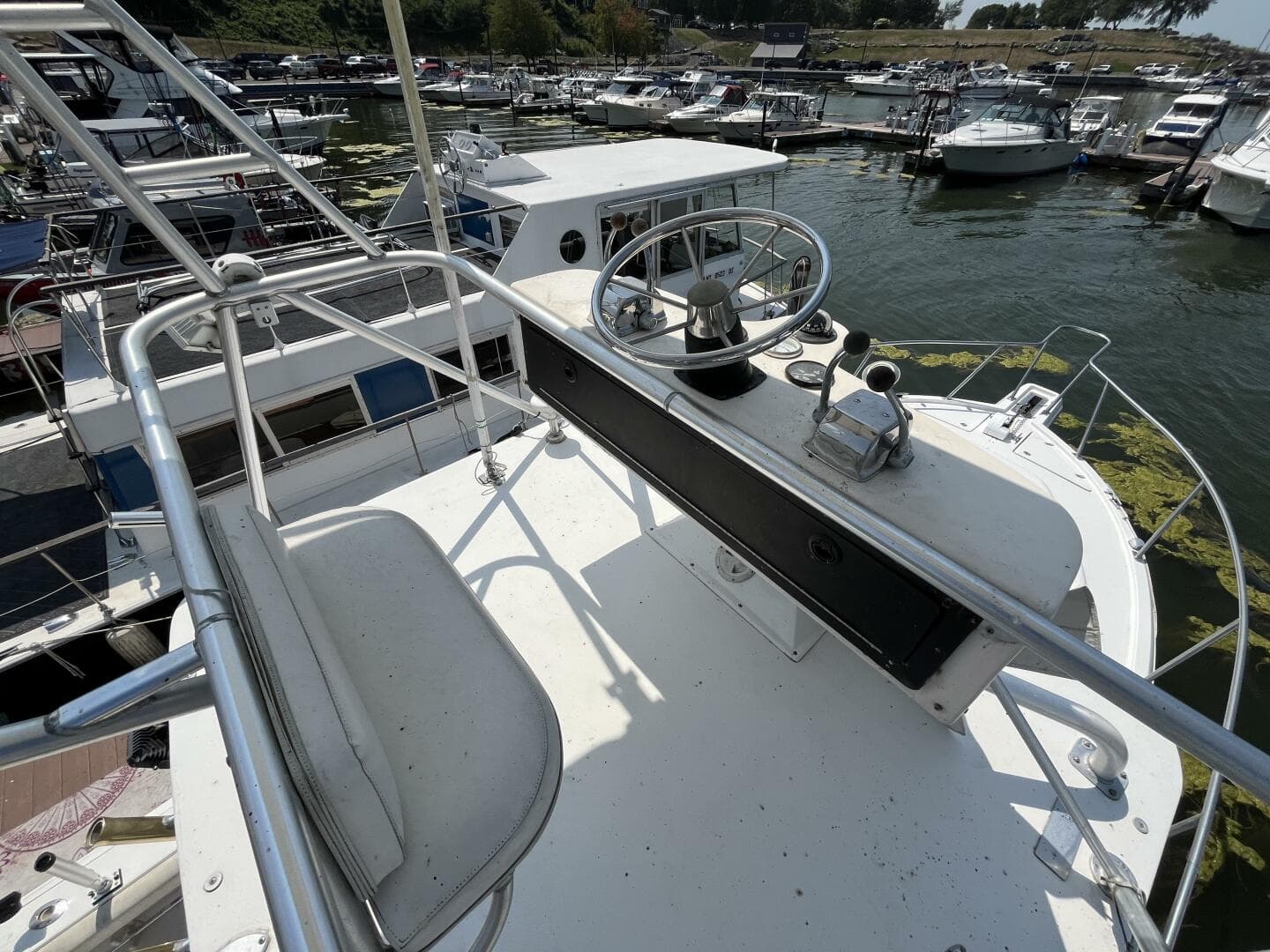 2001 Rampage 30 Express Open — photo 7