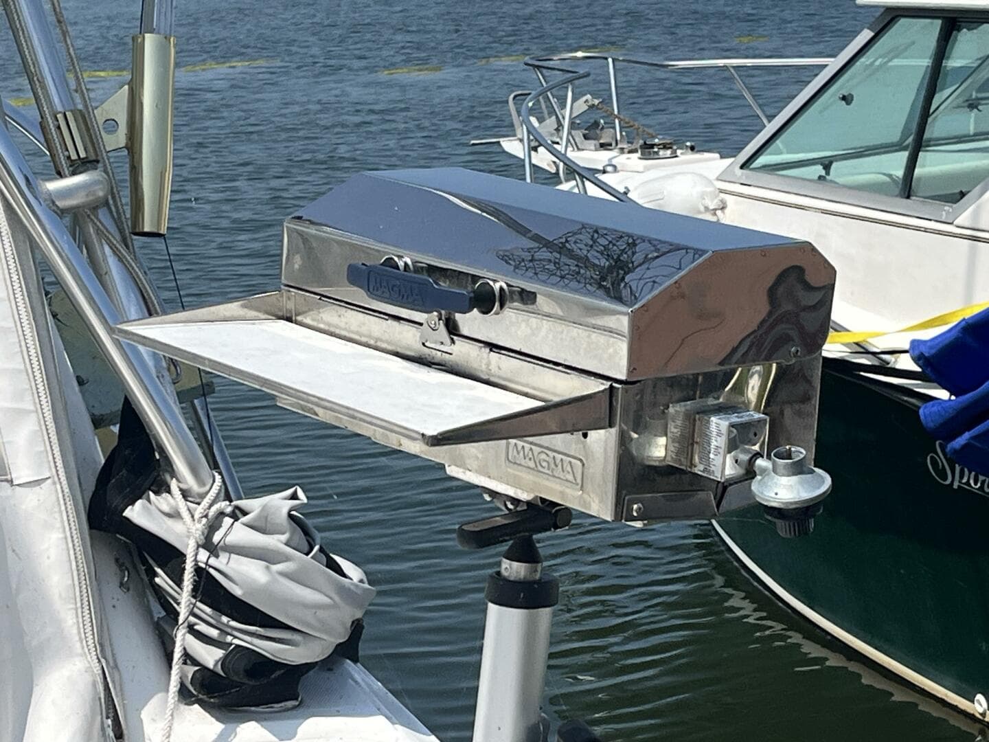 2001 Rampage 30 Express Open — photo 28