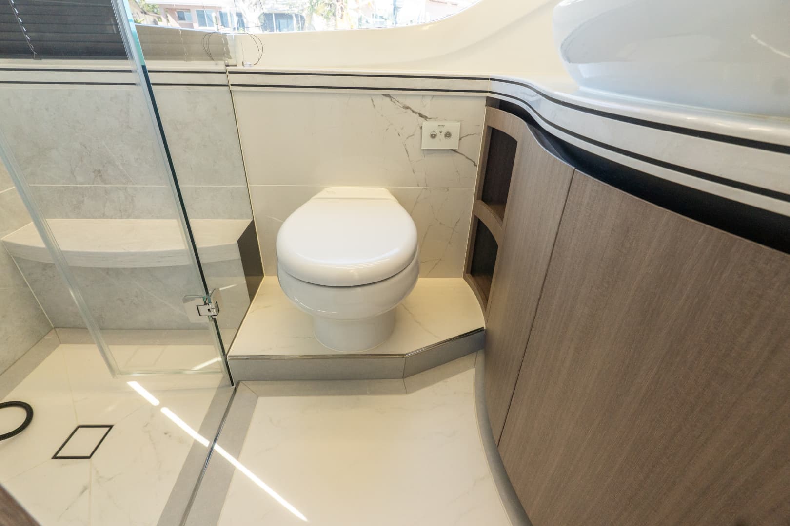 2024 Galeon 560 Fly — photo 51