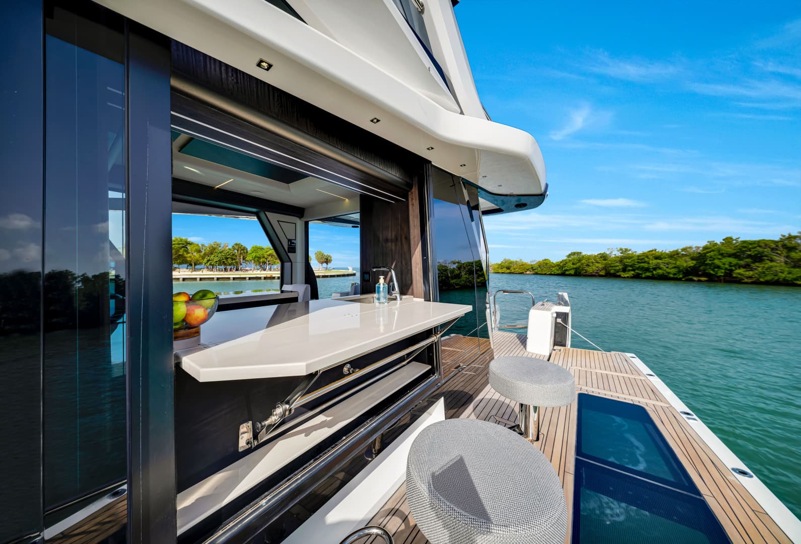 2024 Galeon 560 Fly — photo 18