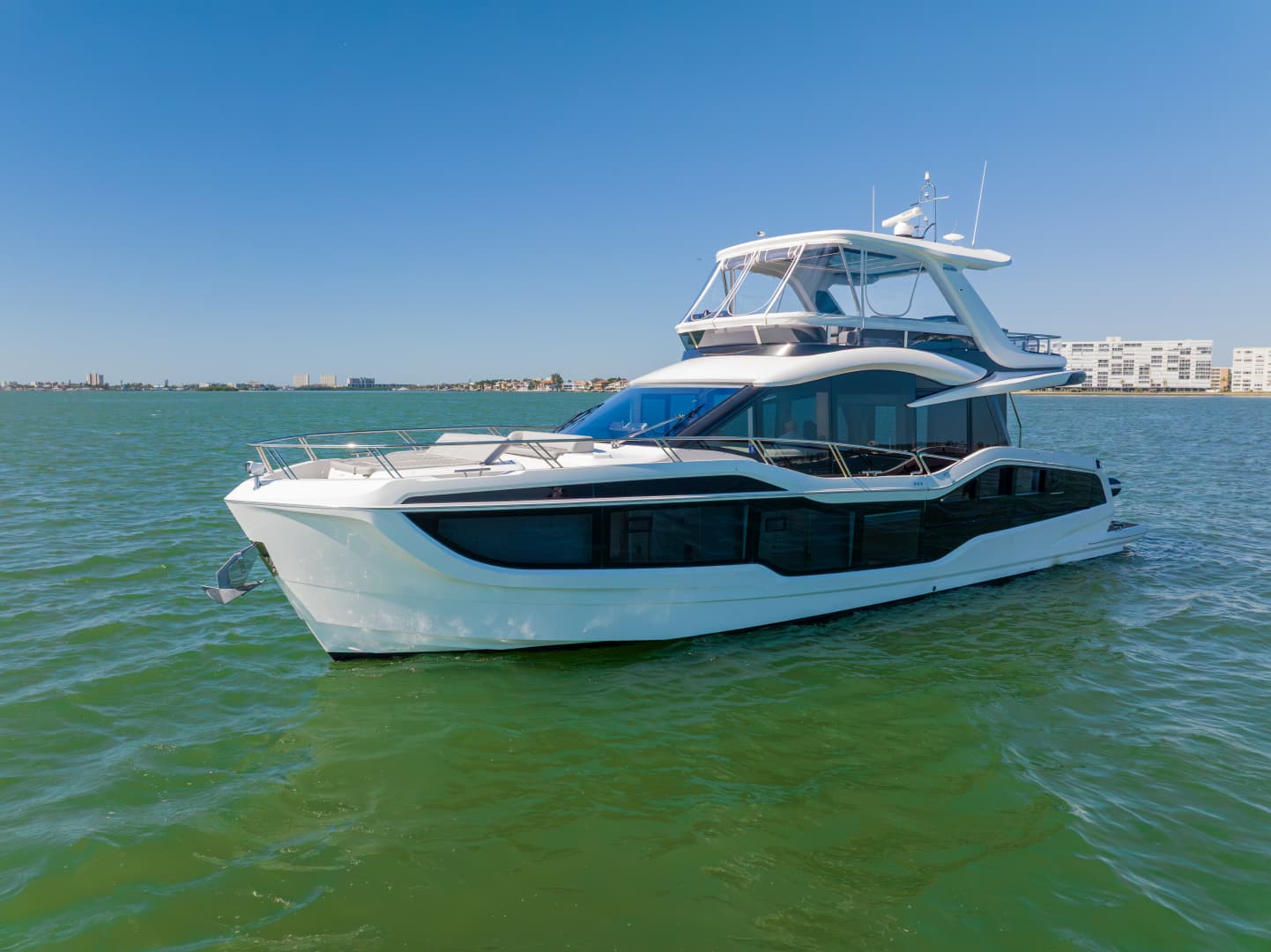 2024 Galeon 560 Fly — photo 10