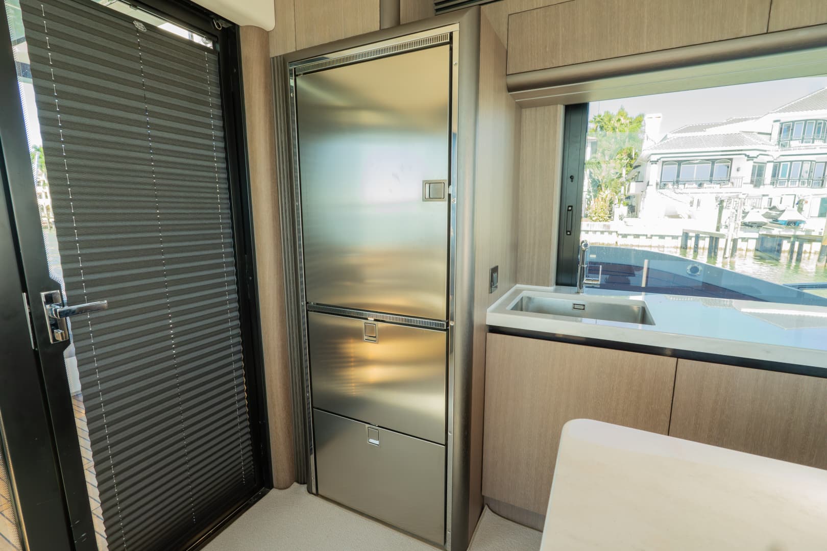 2024 Galeon 560 Fly — photo 32