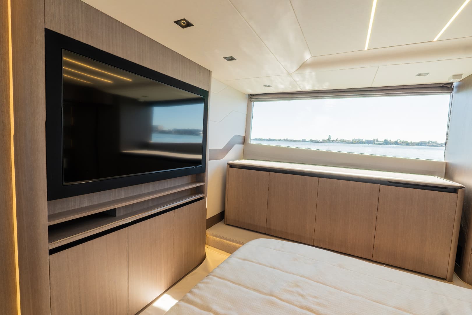 2024 Galeon 560 Fly — photo 49