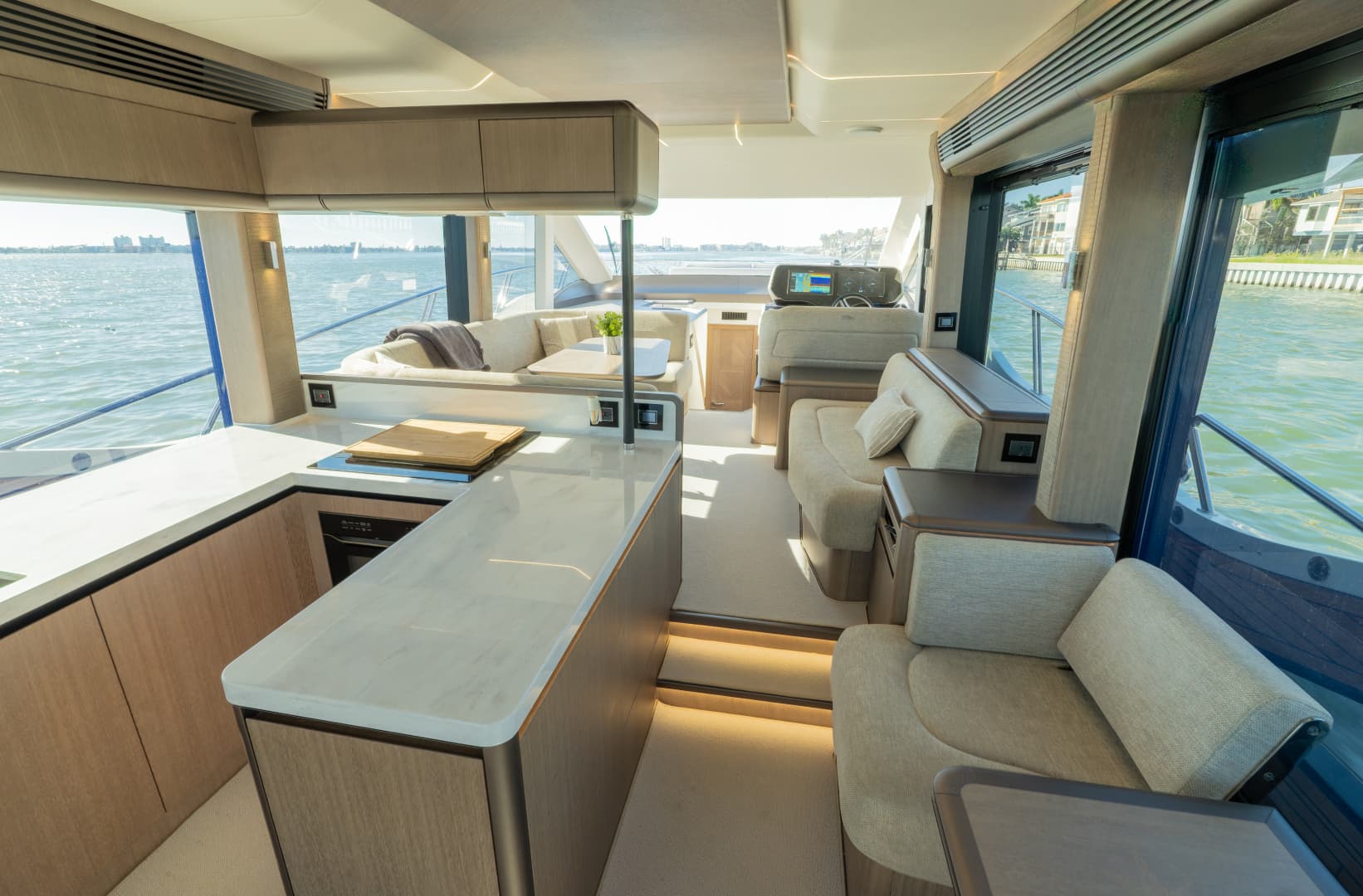 2024 Galeon 560 Fly — photo 35