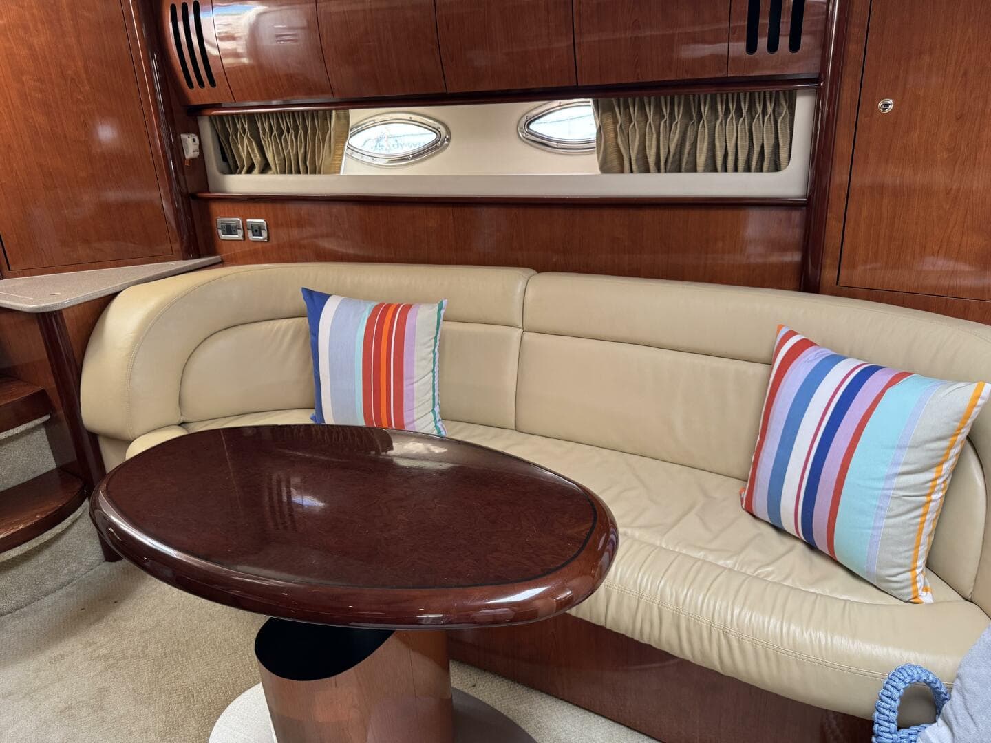 2003 Sea Ray 420 Sundancer — photo 25
