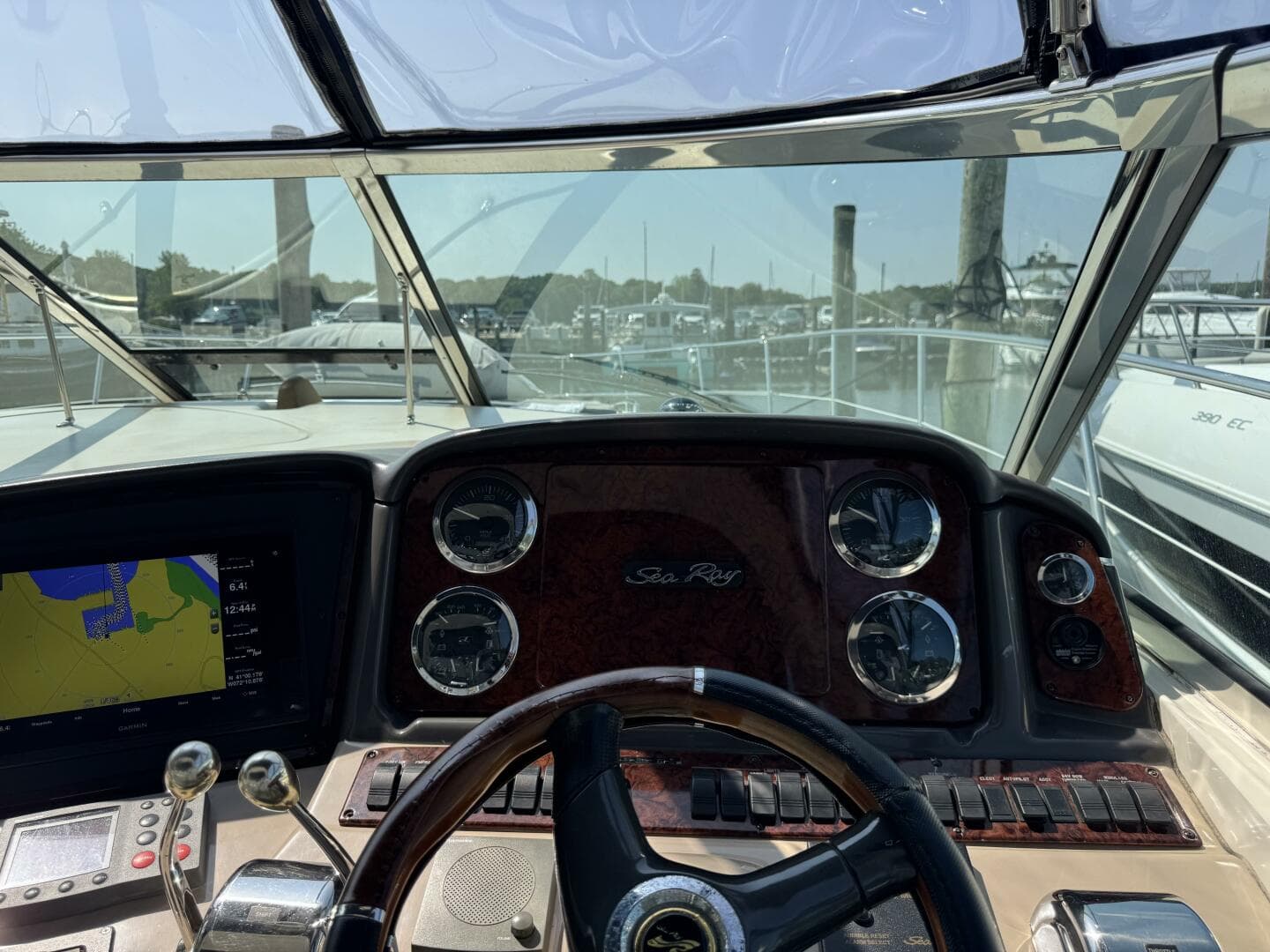 2003 Sea Ray 420 Sundancer — photo 18