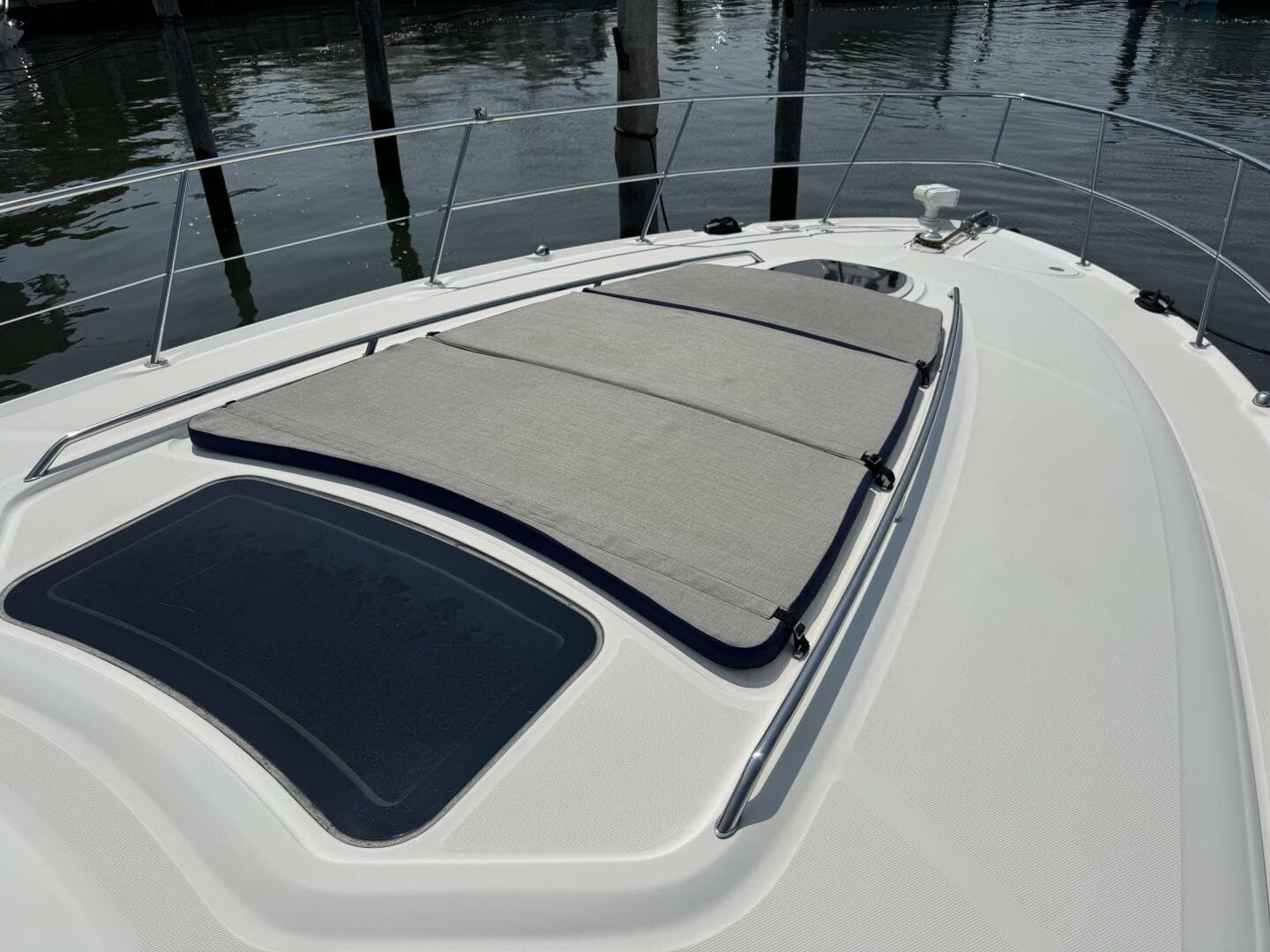 2003 Sea Ray 420 Sundancer — photo 36