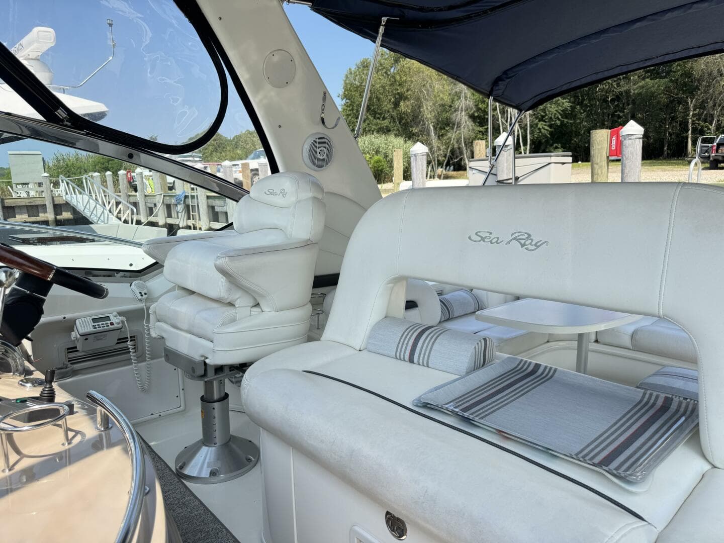 2003 Sea Ray 420 Sundancer — photo 15