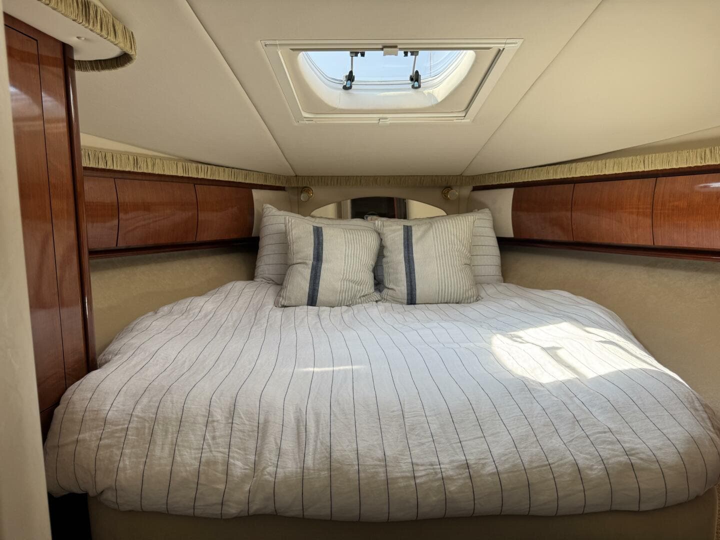 2003 Sea Ray 420 Sundancer — photo 31