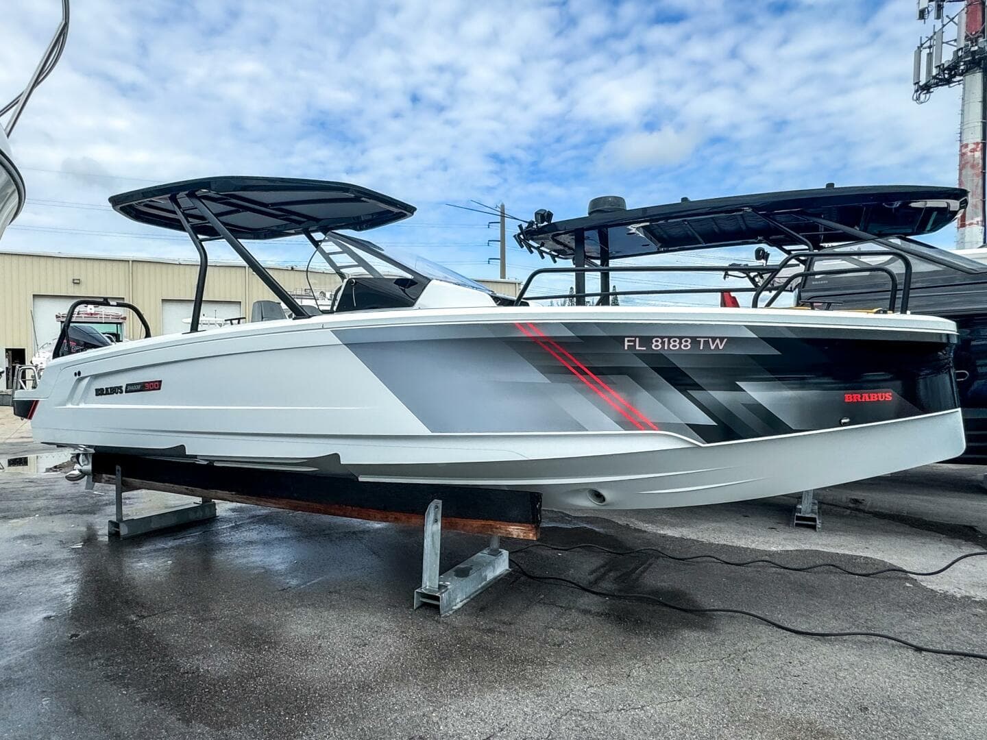 2023 Brabus Shadow 300 Ct — photo 17