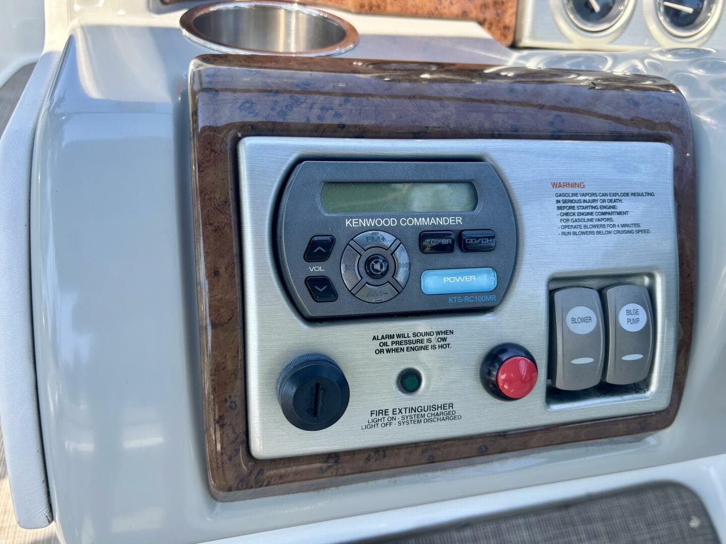 2007 Formula 240 Br — photo 22