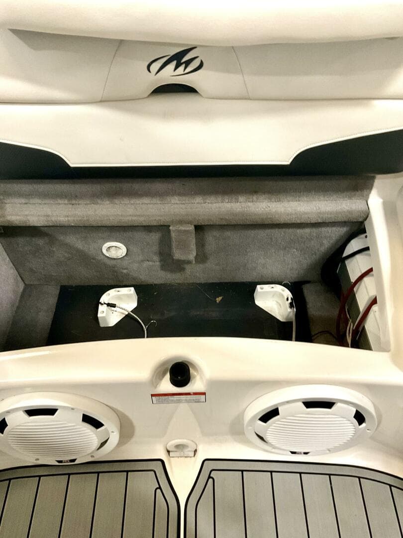 2012 Monterey 224 FS — photo 17