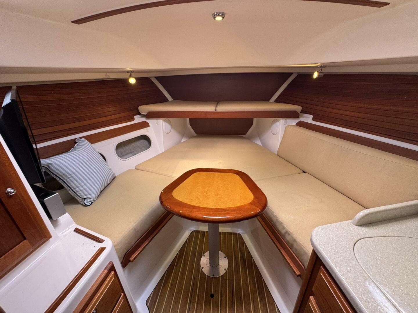 2013 Back Cove 30 — photo 29