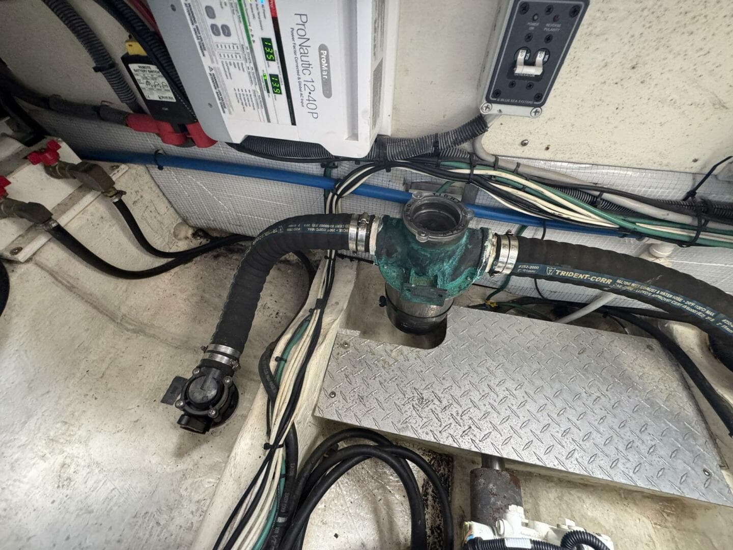 2013 Back Cove 30 — photo 54