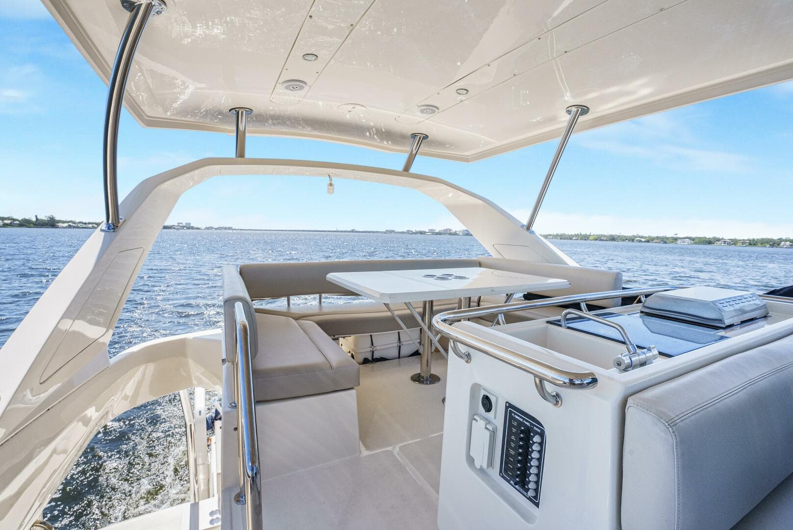 2017 Aquila 44 — photo 21