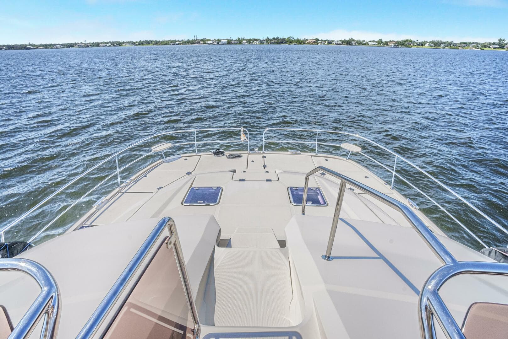 2017 Aquila 44 — photo 24