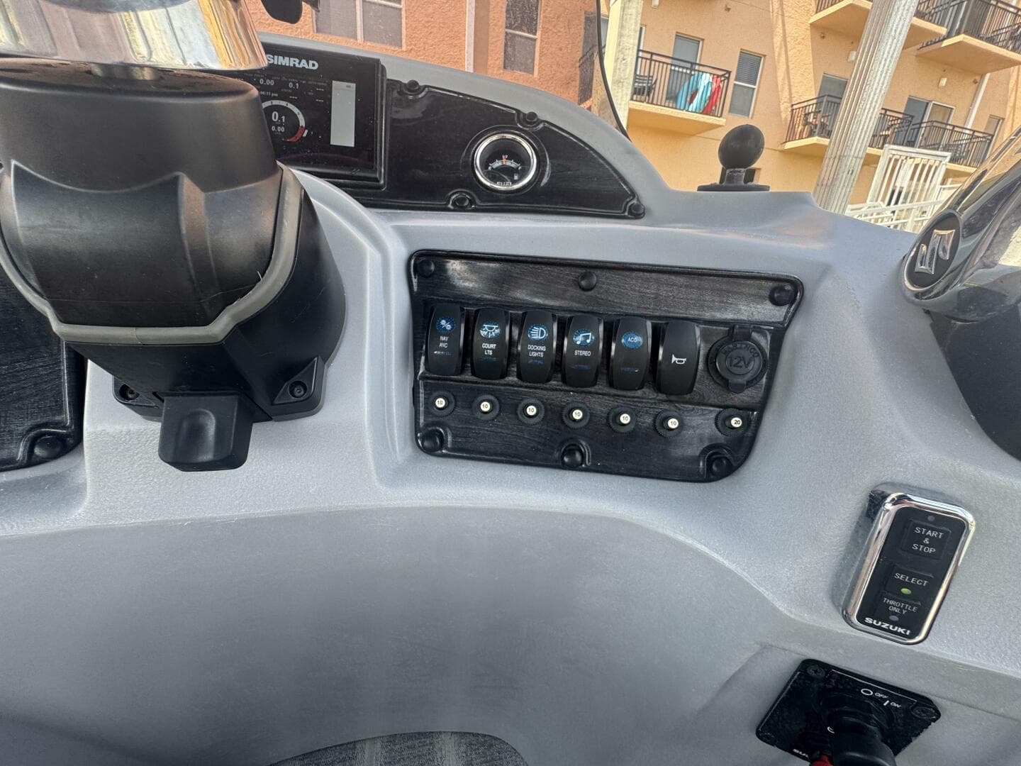 2021 Leisure Kraft Prestige 2635 LX Tri-Toon — photo 12