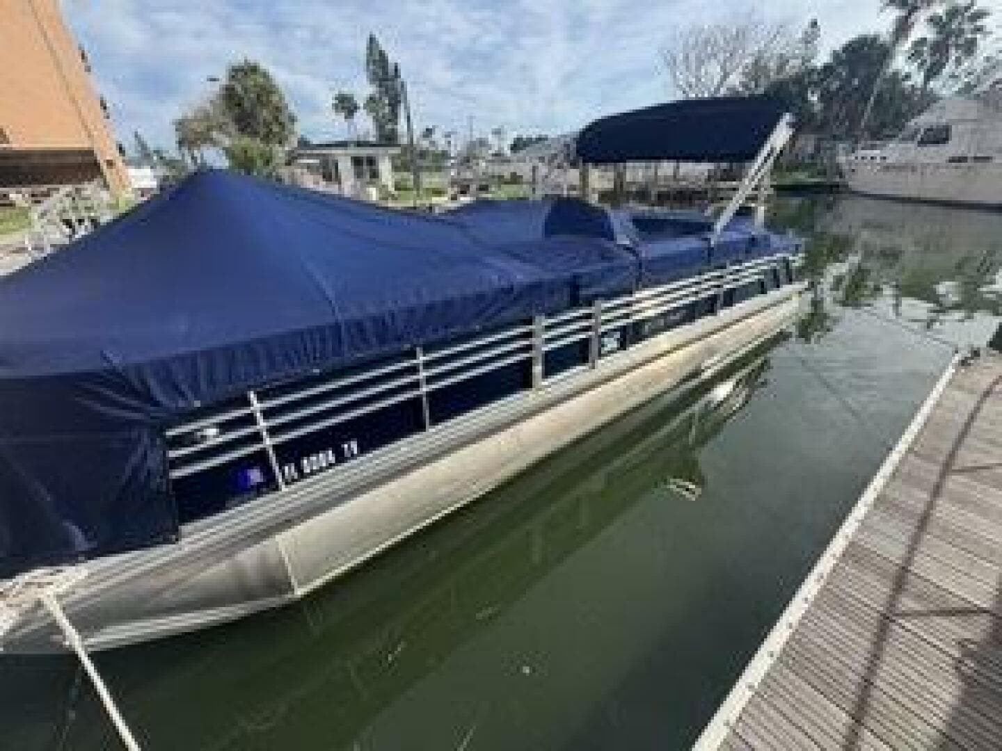 2021 Leisure Kraft Prestige 2635 LX Tri-Toon — photo 24