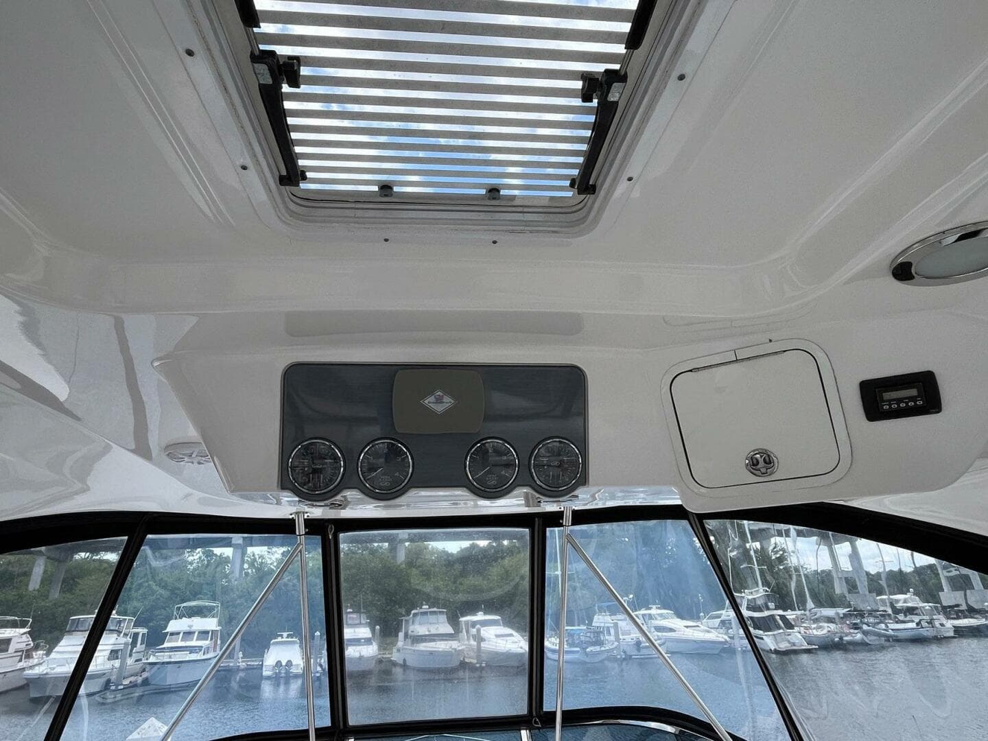 2007 Sea Ray 52 Sedan Bridge — photo 23