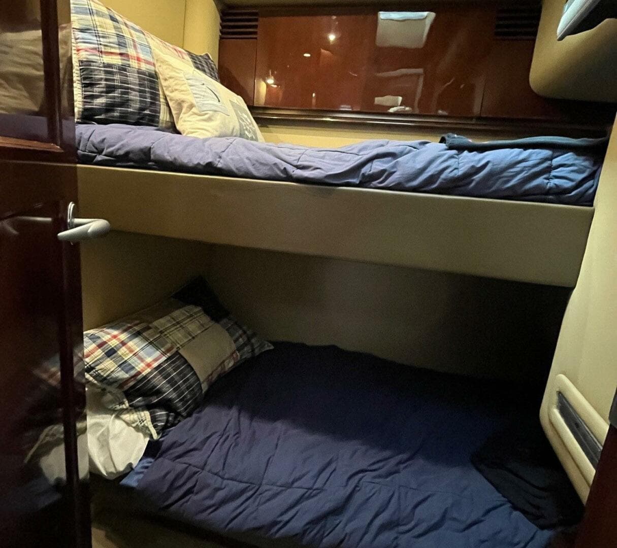 2007 Sea Ray 52 Sedan Bridge — photo 15