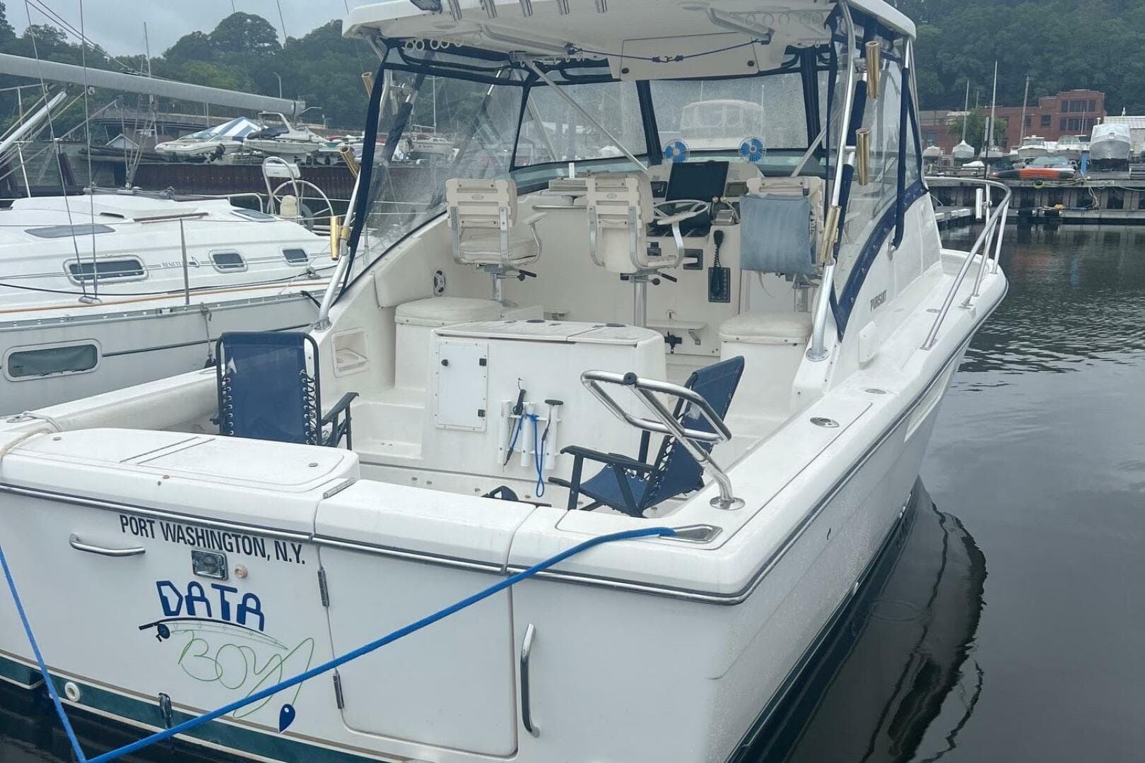 2001 Pursuit 3000 Offshore
