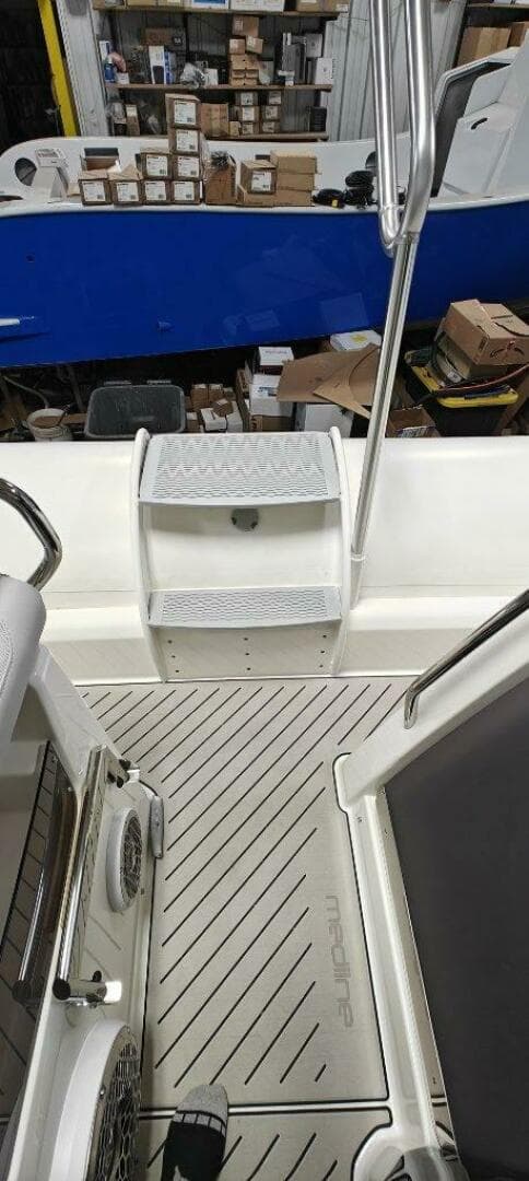 2024 Zodiac Medline 9 Neo — photo 75