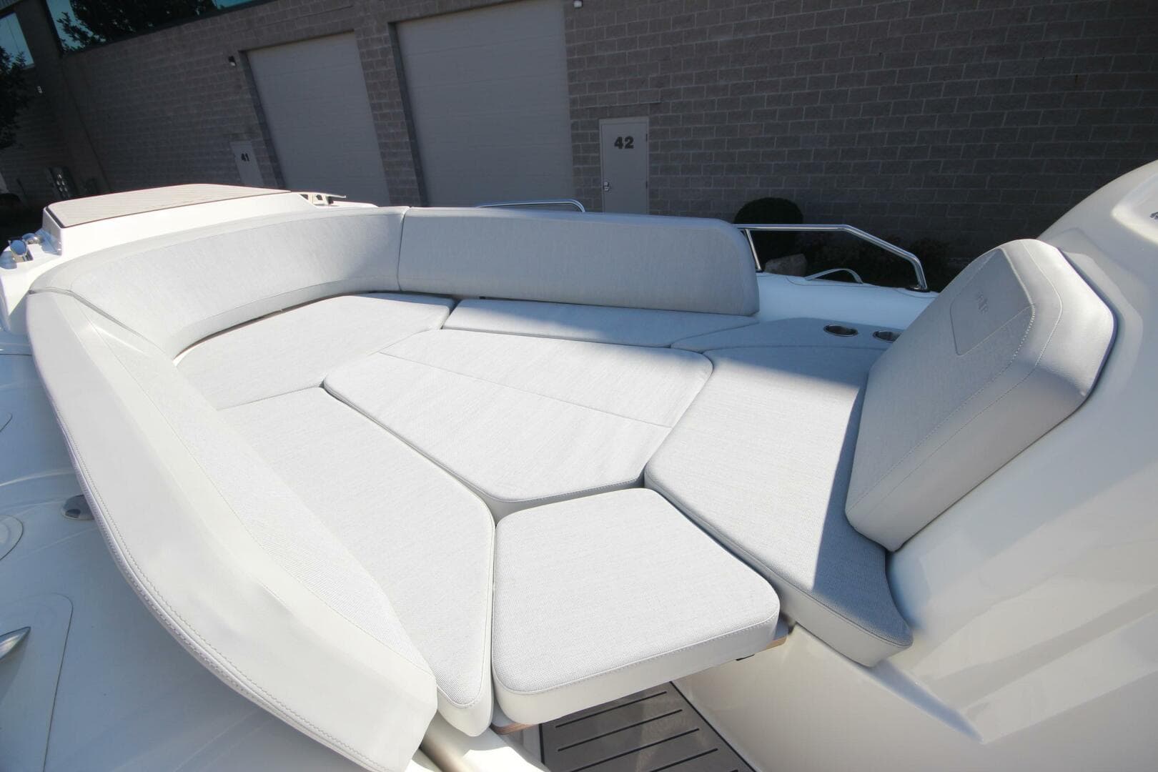 2024 Zodiac Medline 9 Neo — photo 65