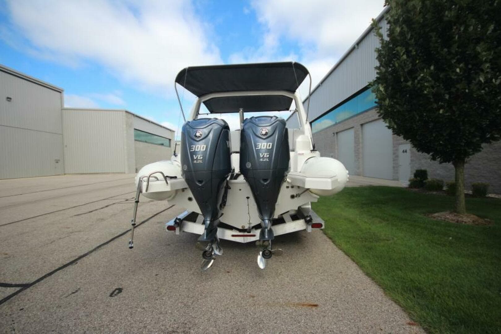 2024 Zodiac Medline 9 Neo — photo 12