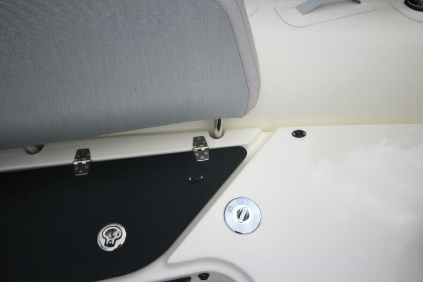 2024 Zodiac Medline 9 Neo — photo 81