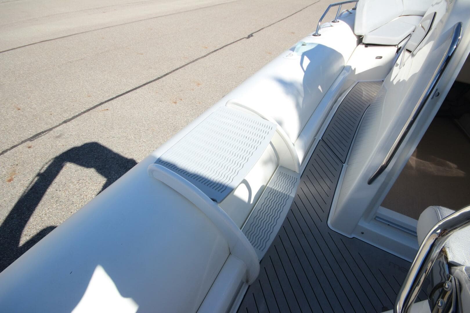 2024 Zodiac Medline 9 Neo — photo 47