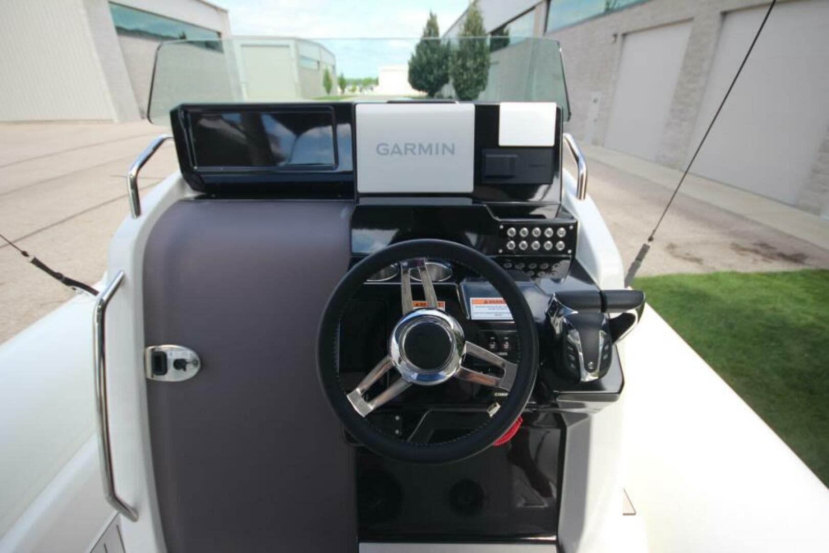 2024 Zodiac Medline 9 Neo — photo 60