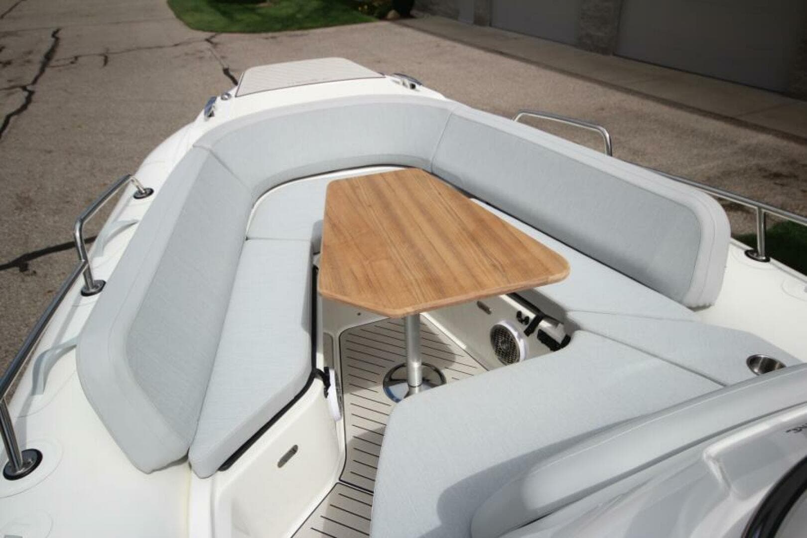 2024 Zodiac Medline 9 Neo — photo 82