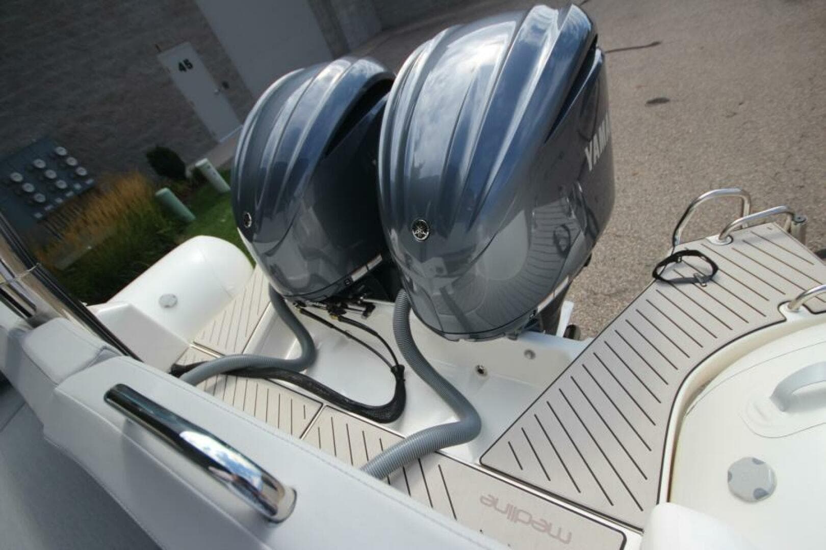 2024 Zodiac Medline 9 Neo — photo 18