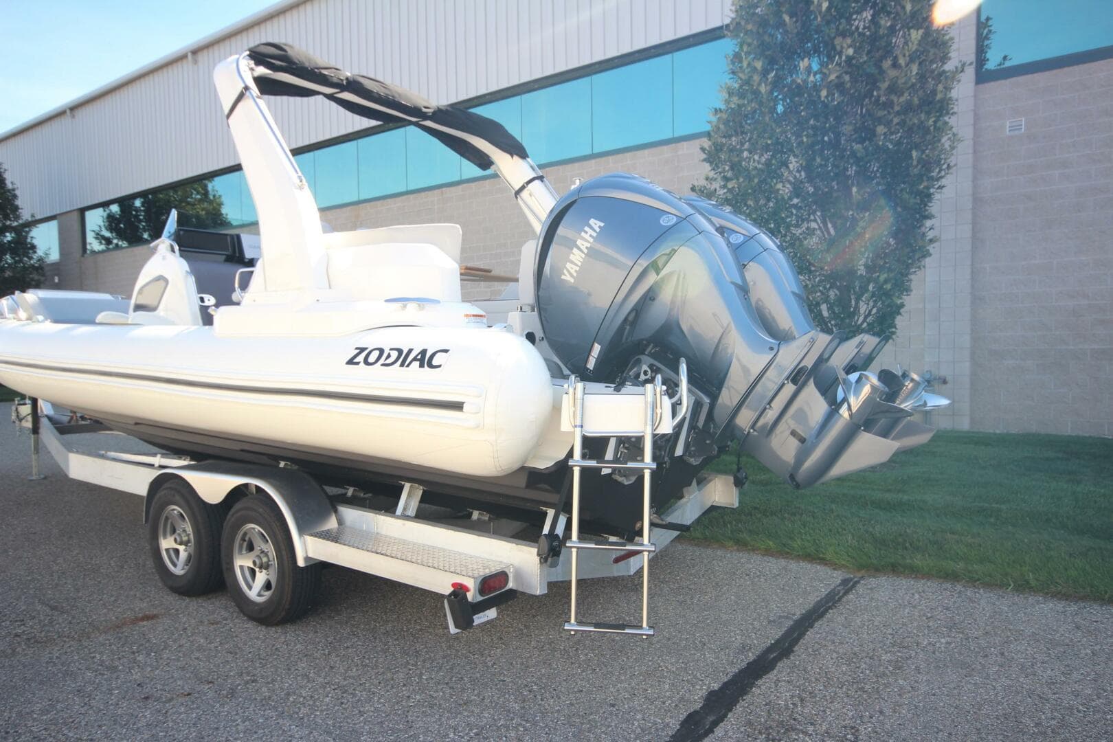 2024 Zodiac Medline 9 Neo — photo 13