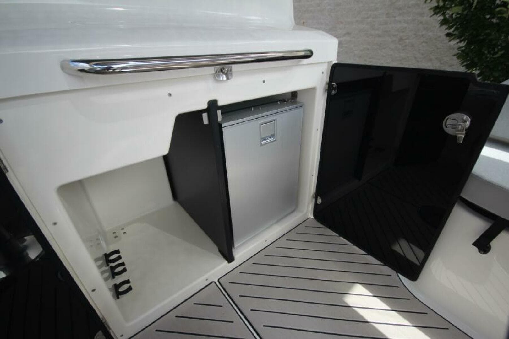 2024 Zodiac Medline 9 Neo — photo 44