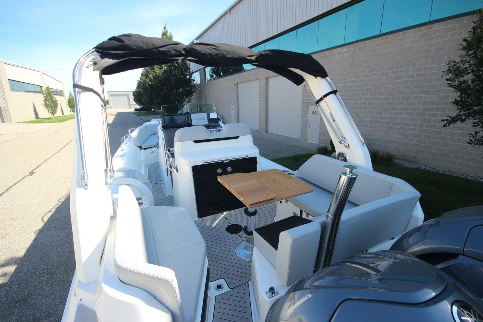 2024 Zodiac Medline 9 Neo — photo 15