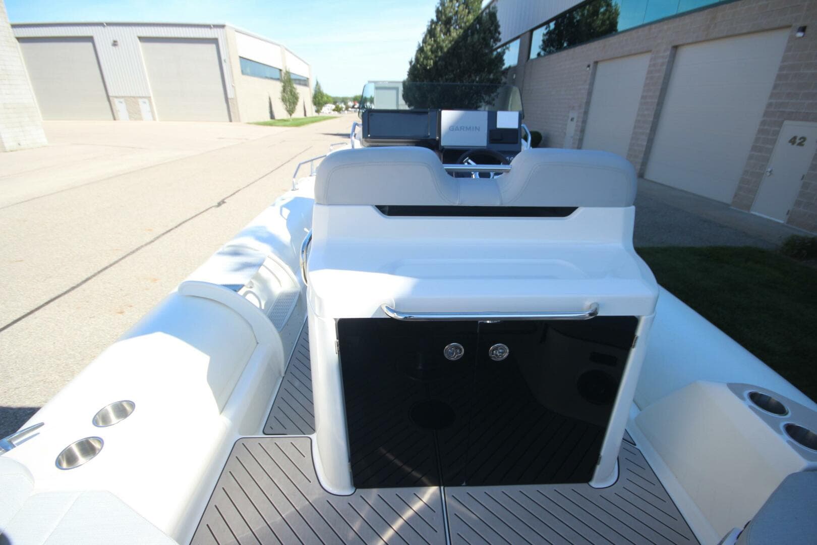 2024 Zodiac Medline 9 Neo — photo 29