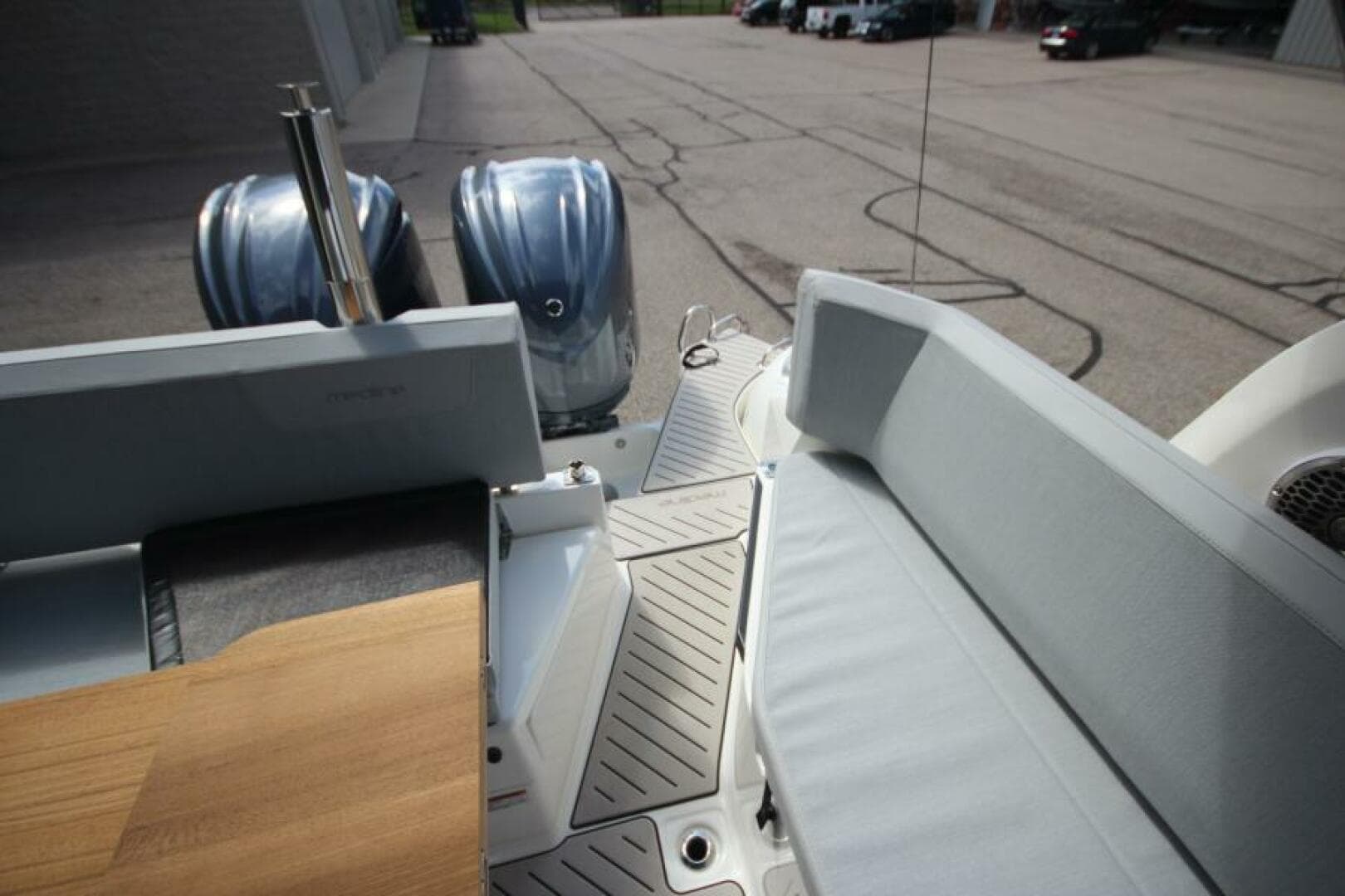 2024 Zodiac Medline 9 Neo — photo 32