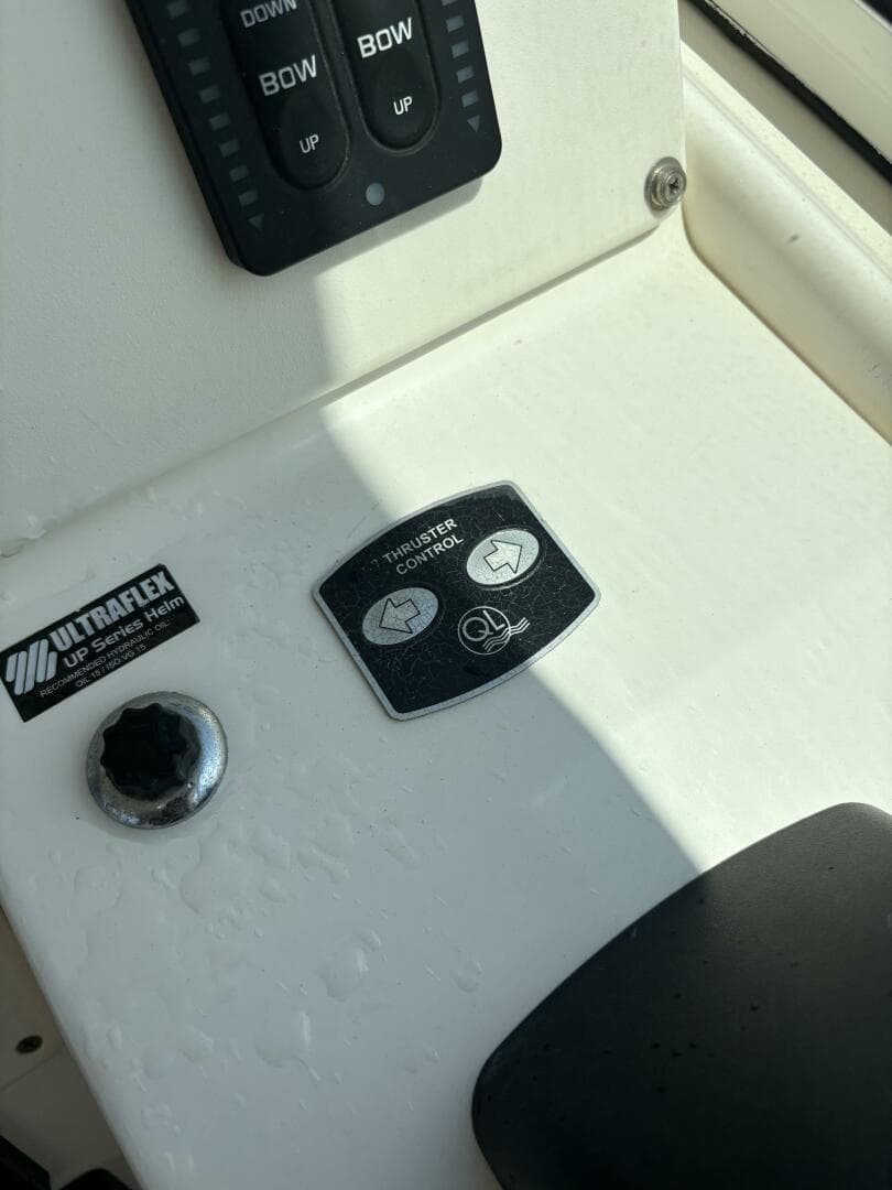 2009 Wellcraft 340 Coastal — photo 35