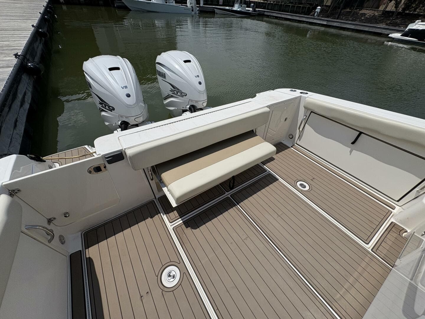 2009 Wellcraft 340 Coastal — photo 32