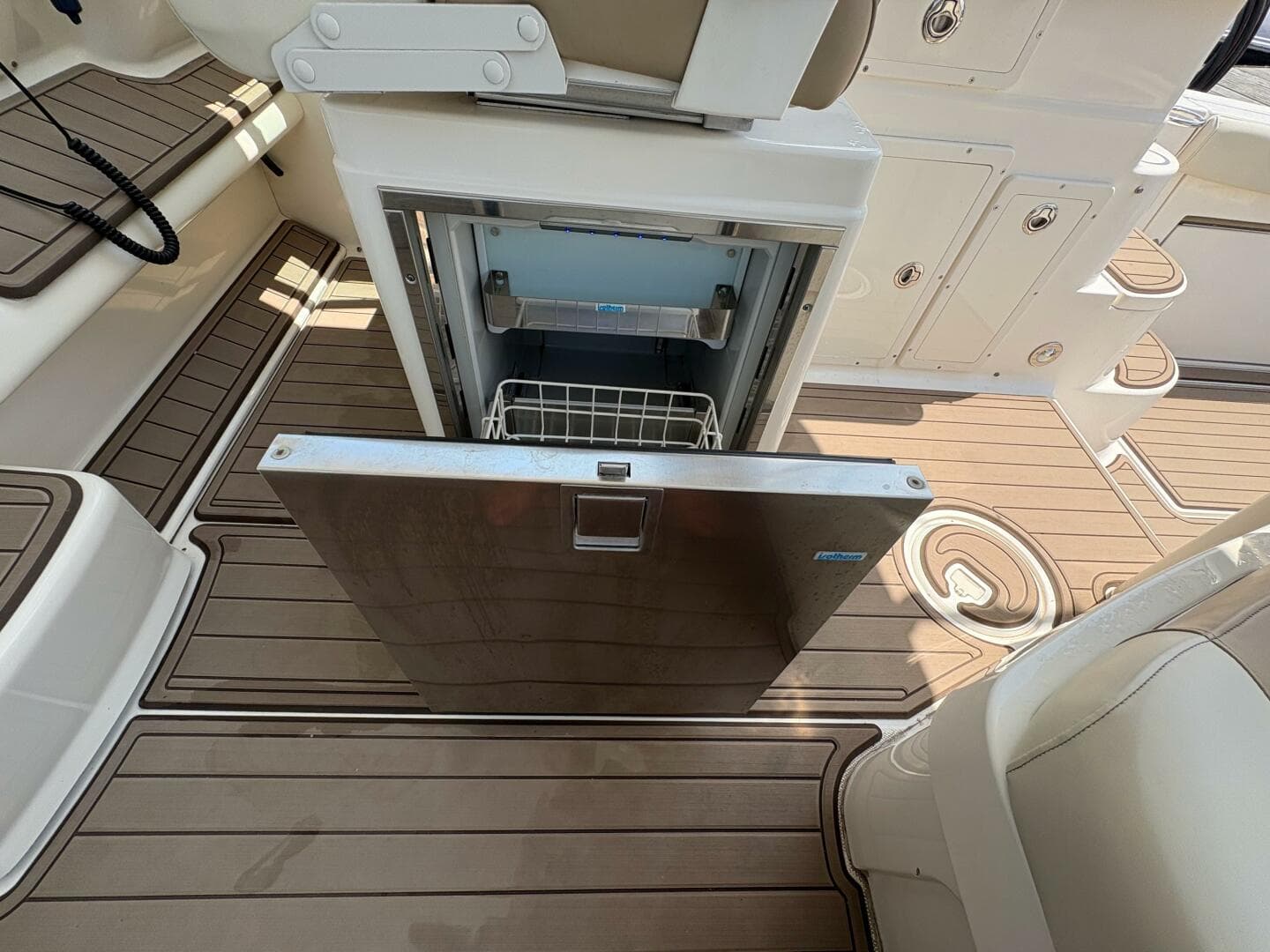 2009 Wellcraft 340 Coastal — photo 19