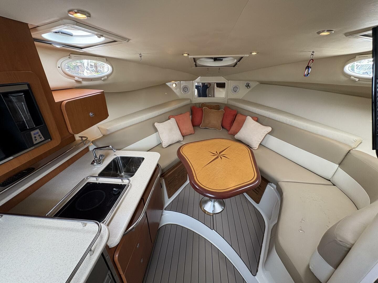 2009 Wellcraft 340 Coastal — photo 5