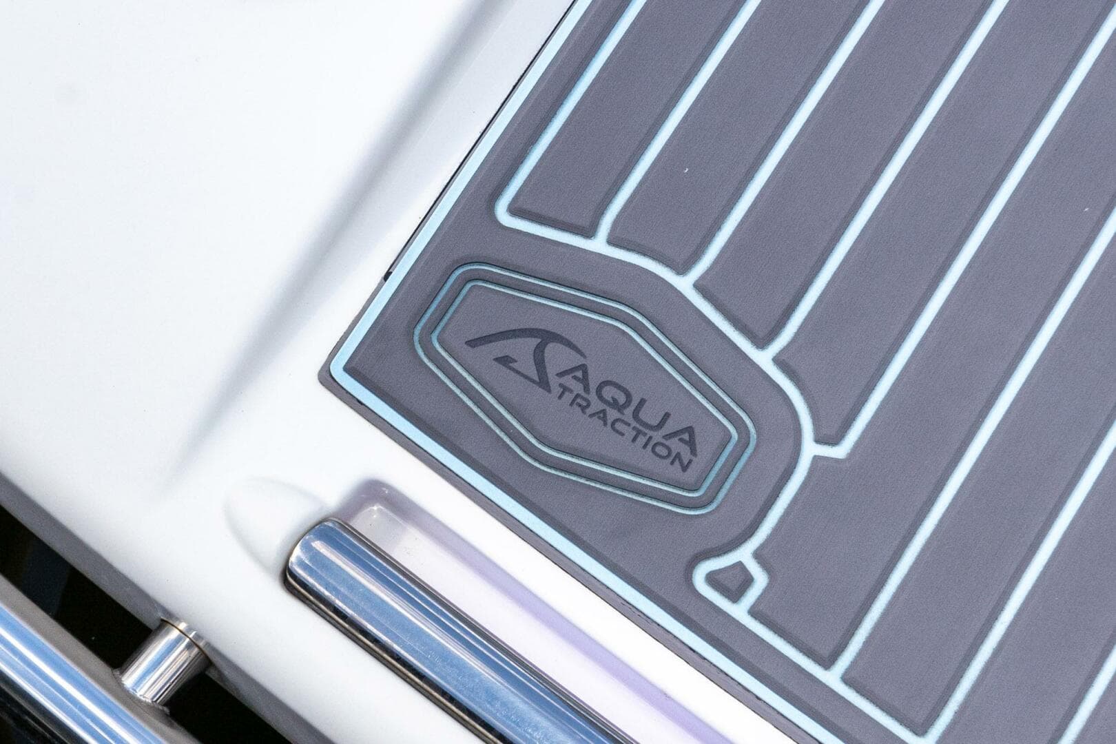 2018 Formula 37 Performance Cruiser — photo 28