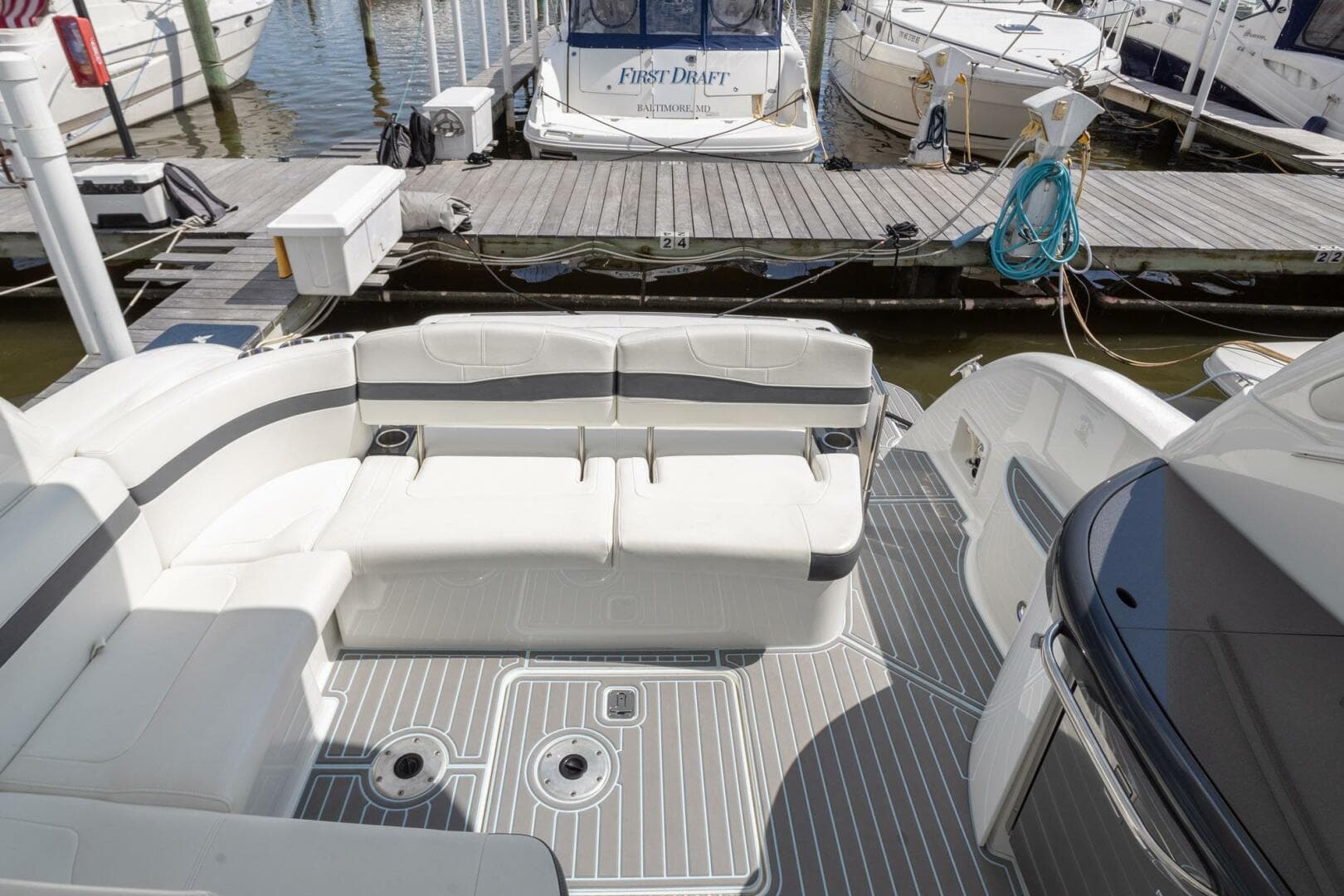 2018 Formula 37 Performance Cruiser — photo 18